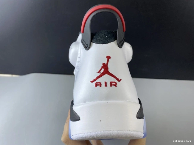 2014 JORDAN 384664-160 'CARMINE' RETRO 6 AIR 1106